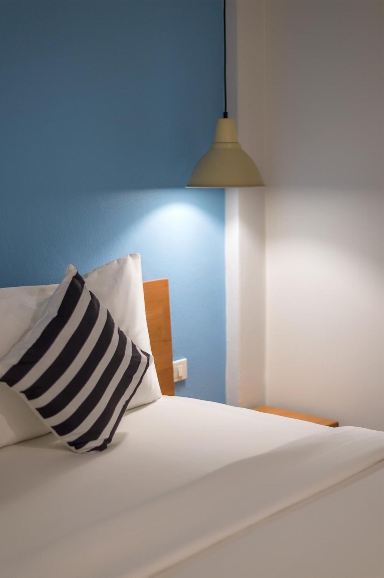 Tiya House Rooms & Cafe Krabi town Екстериор снимка