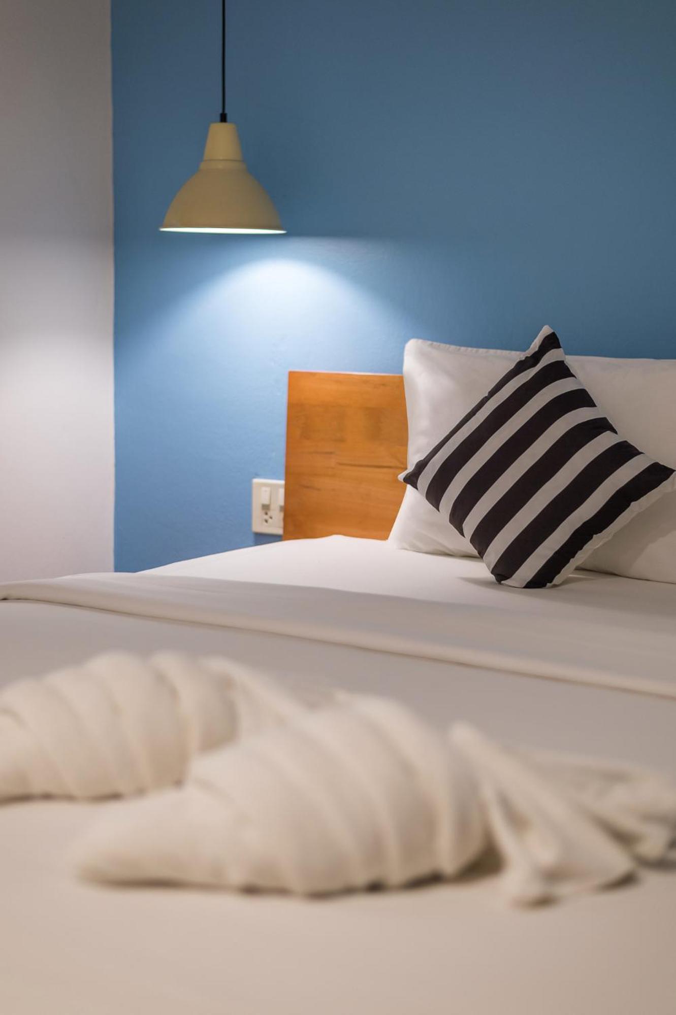 Tiya House Rooms & Cafe Krabi town Екстериор снимка